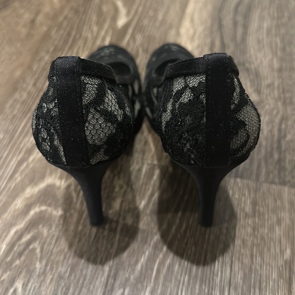 Stuart Weitzman Heels - Picture 3 of 4